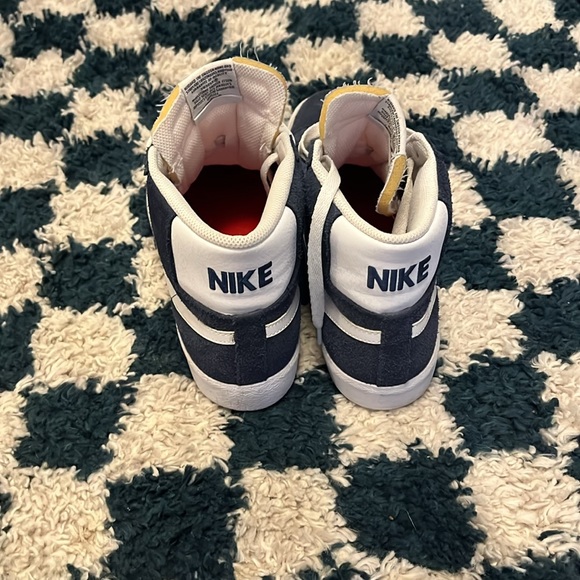 Nike SB Blazer Mid - Navy Blue Suede - size 9 men’s - Picture 5 of 7